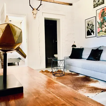 Klaus Kinski 아파트