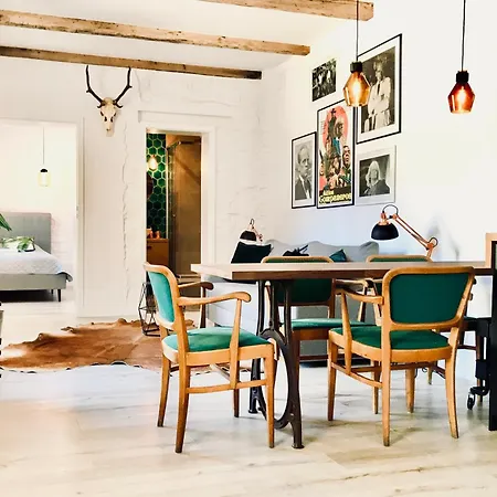 Klaus Kinski Apartment *